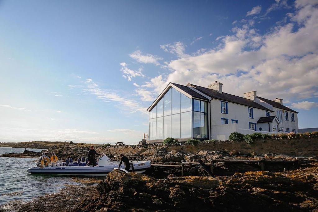Hen Cymyran Villa Caergeiliog Buitenkant foto
